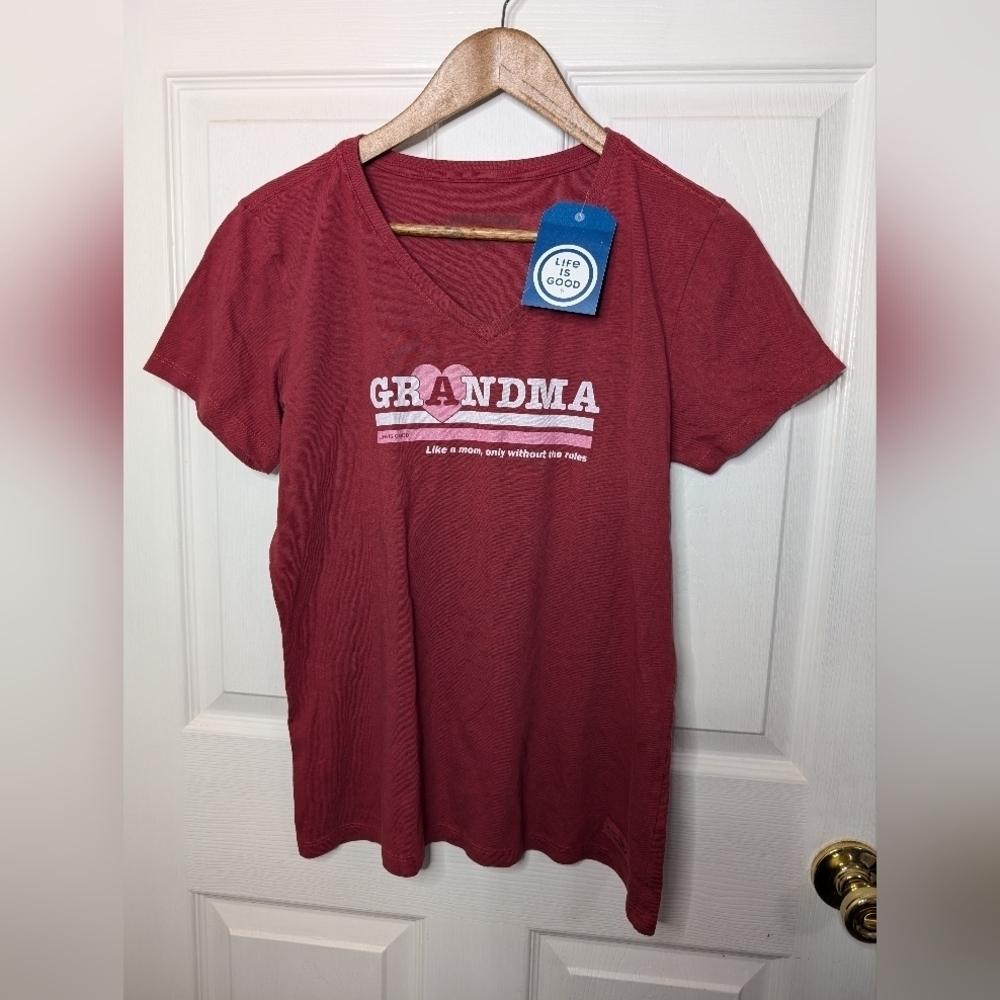 New Life Is Good Womens Top Red Grandma Short Sleeve V Neck Crusher Size Medium